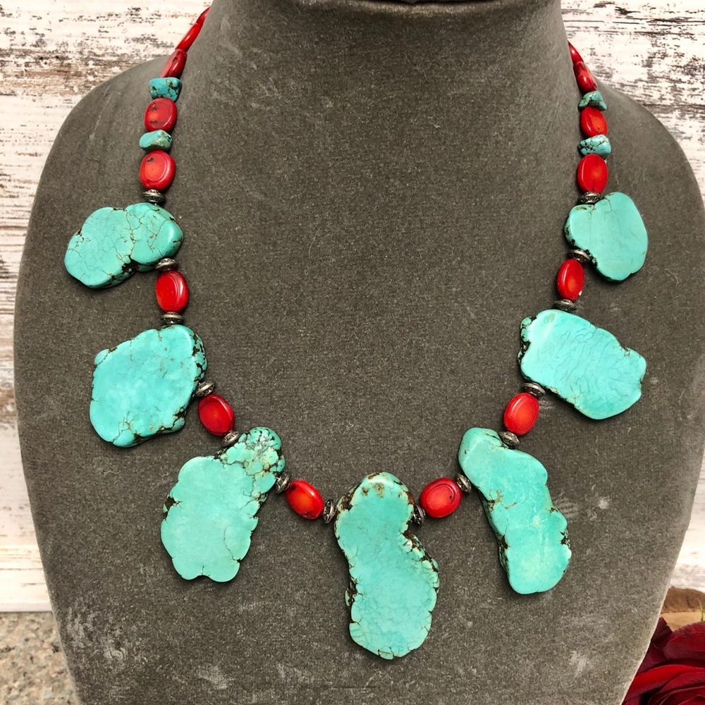 ❌SOLD on Mercari❌Turquoise and coral necklace